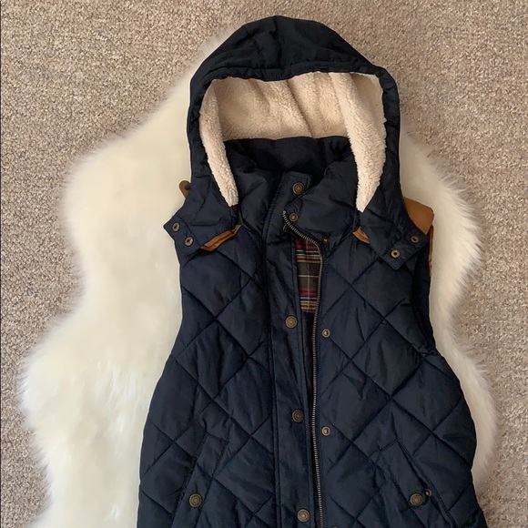 Navy Women’s Vest - Picture 1 of 3